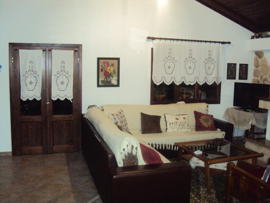 Vassilis Guesthouse Rapsáni Esterno foto