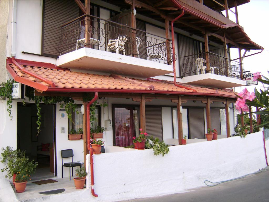 Vassilis Guesthouse Rapsáni Esterno foto